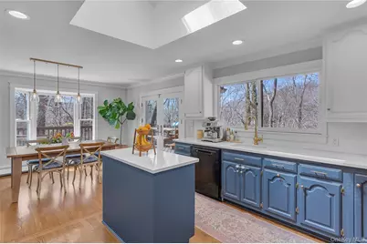 39 Hennessey Drive, Huntington, NY 11743 - Photo 10
