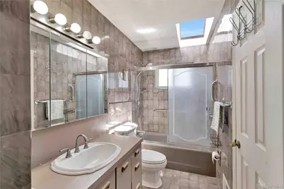 9 Henry Street, Orangeburg, NY 10962 - Photo 12