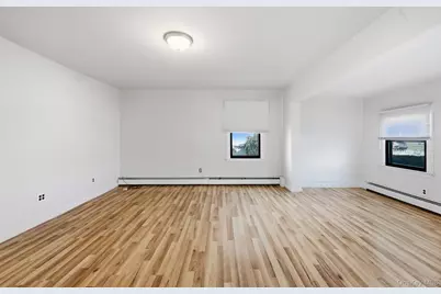 94 E Lakewood Street, Patchogue, NY 11772 - Photo 12