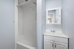 94 E Lakewood St, Patchogue, NY 11772 - Photo 10