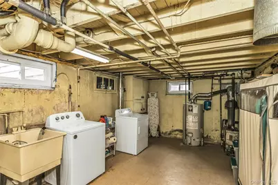 80 Knickerbocker Road N, Plainview, NY 11803 - Photo 24