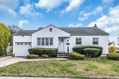 80 Knickerbocker Road N, Plainview, NY 11803 - Photo 1