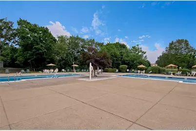 707 Bentley Court, Saint James, NY 11780 - Photo 18