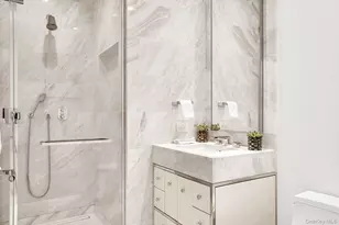 138 E 50th St, New York, NY 10022 - Photo 16