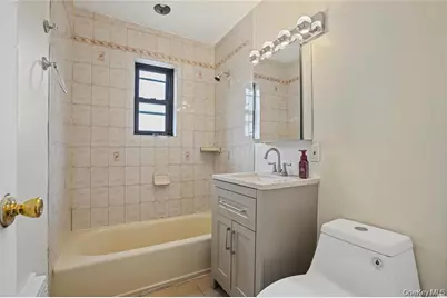 90-55 Shore Parkway #68, Howard Beach, NY 11414 - Photo 18