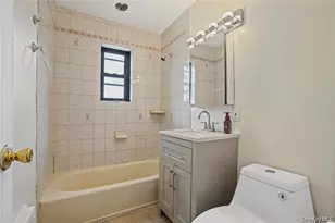 90-55 Shore Pkwy, Howard Beach, NY 11414 - Photo 18