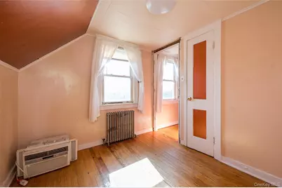 47 4th Avenue, East Rockaway, NY 11518 - Photo 18