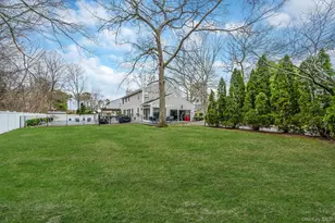 41 Northumberland Dr, Shoreham, NY 11786 - Photo 38
