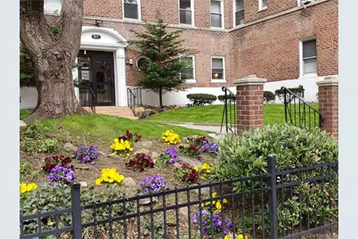 811 Bronx River Road #1 C, Bronxville, NY 10708 - Photo 1