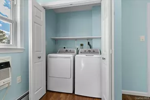 1461 10th St, West Babylon, NY 11704 - Photo 14