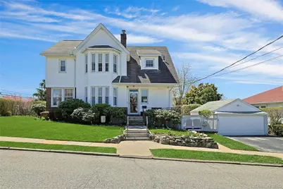 523 N Broadway, Yonkers, NY 10701 - Photo 2