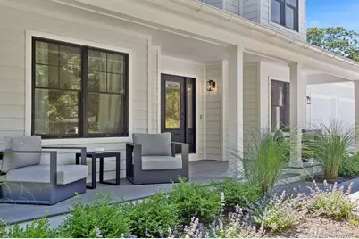 4 Squaw Road, East Hampton, NY 11937 - Photo 2