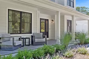 4 Squaw Rd, East Hampton, NY 11937 - Photo 2