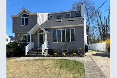 2689 Cedar Court, Oceanside, NY 11572 - Photo 1