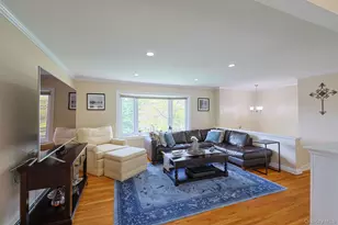 36 Parkway Dr, Yorktown Heights, NY 10598 - Photo 2