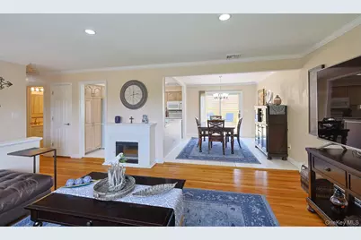 36 Parkway Drive, Yorktown Heights, NY 10598 - Photo 10