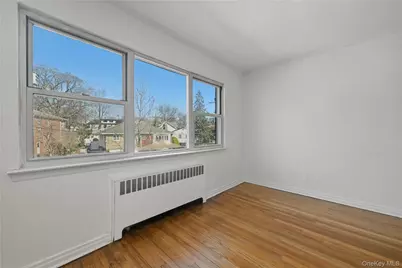 196-32 Pompeii Avenue #2C, Hollis, NY 11423 - Photo 8