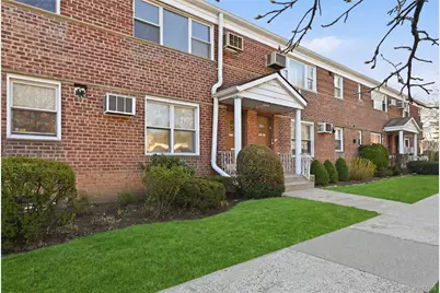 196-32 Pompeii Avenue #2C, Hollis, NY 11423 - Photo 2