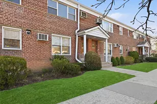 196-32 Pompeii Ave, Hollis, NY 11423 - Photo 2