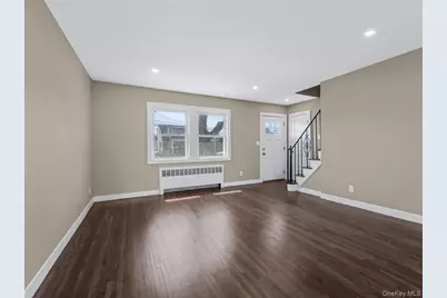 207 N Nassau Avenue, Massapequa, NY 11758 - Photo 6