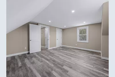 207 N Nassau Avenue, Massapequa, NY 11758 - Photo 14