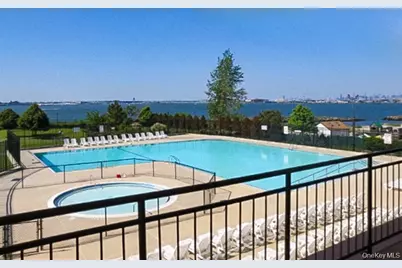 85 Admiral Court #87, Bronx, NY 10473 - Photo 34