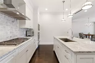 3000 Royal Ct, North Hills, NY 11040 - Photo 12