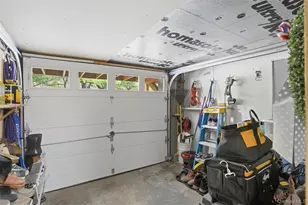 304 Parr Meadow Dr, Newburgh, NY 12550 - Photo 22