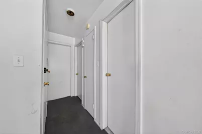 188 Amherst Street, Hempstead, NY 11550 - Photo 14