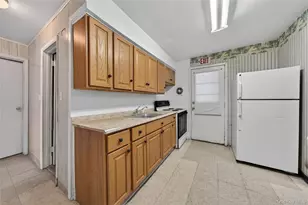 188 Amherst St, Hempstead, NY 11550 - Photo 4