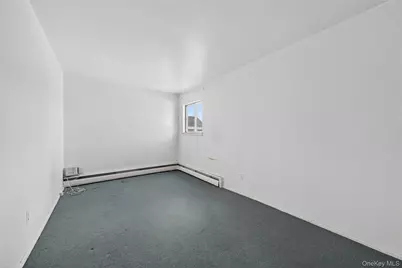 188 Amherst Street, Hempstead, NY 11550 - Photo 18