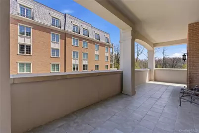 5000 Royal Court #5014, North Hills, NY 11040 - Photo 28