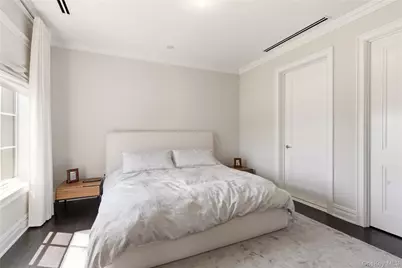 5000 Royal Court #5014, North Hills, NY 11040 - Photo 24