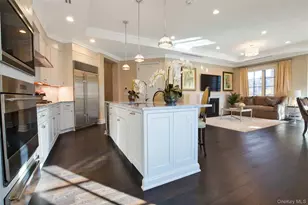 5000 Royal Ct, North Hills, NY 11040 - Photo 14