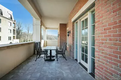 5000 Royal Court #5014, North Hills, NY 11040 - Photo 28