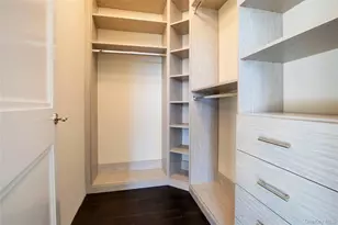 5000 Royal Ct, North Hills, NY 11040 - Photo 26