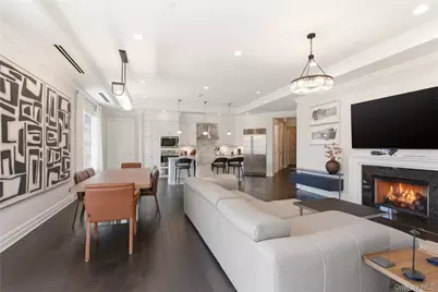 5000 Royal Court #5014, North Hills, NY 11040 - Photo 14