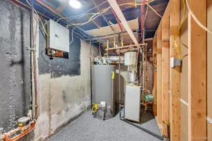 90 30th St, Copiague, NY 11726 - Photo 44