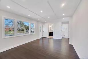 90 30th St, Copiague, NY 11726 - Photo 10