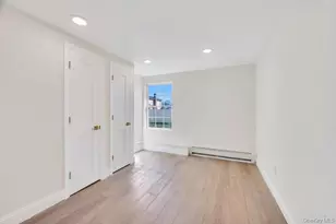 90 30th St, Copiague, NY 11726 - Photo 26