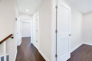 90 30th St, Copiague, NY 11726 - Photo 34