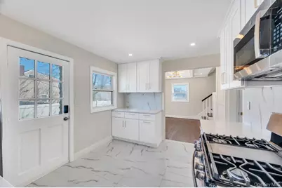 90 30th Street, Copiague, NY 11726 - Photo 20