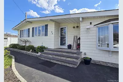 25 Peter Road, Ronkonkoma, NY 11779 - Photo 2