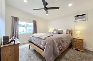 25 Peter Rd, Ronkonkoma, NY 11779 - Photo 16