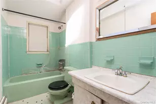 52 Woodbury Rd, Farmingville, NY 11738 - Photo 10