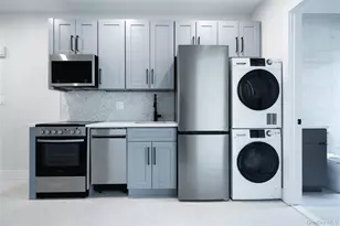 315 W Broadway, Long Beach, NY 11561 - Photo 12