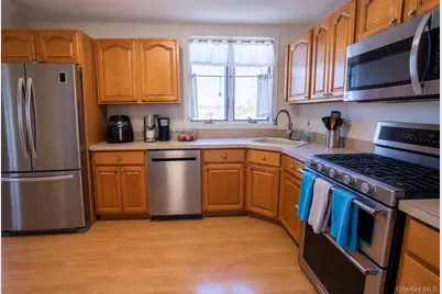 17 Hilltop Avenue, Newburgh, NY 12550 - Photo 20