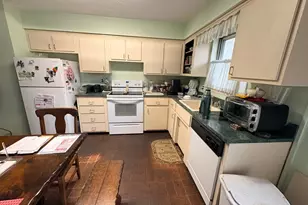 66 40th St, Islip, NY 11751 - Photo 4