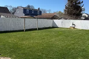 15 Barrington St, Westbury, NY 11590 - Photo 2