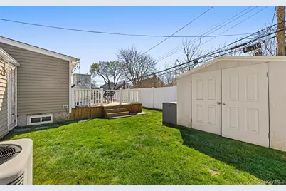 3976 Wicks Avenue, Seaford, NY 11783 - Photo 30